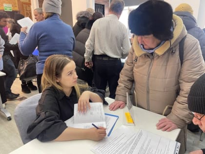 Специалист, завхоз, секретарь администрации: Десятки рабочих мест заняты на ярмарке вакансий в Забайкалье