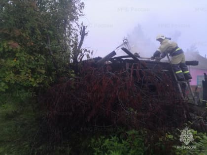 Огнеборцы ликвидировали два пожара бань за сутки