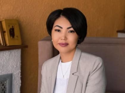 Симпатичная психолог из Бурятии назначена замминистра в Забайкалье