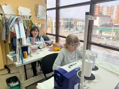 Журналисты посетили производство детской одежды «Сашка-барашка» в Чите