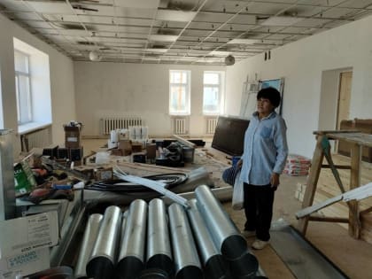 Единороссы провели мониторинг капремонта Детской школы искусств в Агинском районе