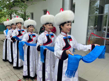 Уроки бурятского: глава Забайкалья учит поздравления на языке коренных народов