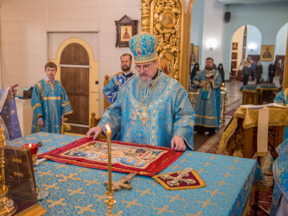 22 февраля. Архиерейская Божественная Литургия в день памяти обретения мощей свт. Иннокентия, епископа Иркутского