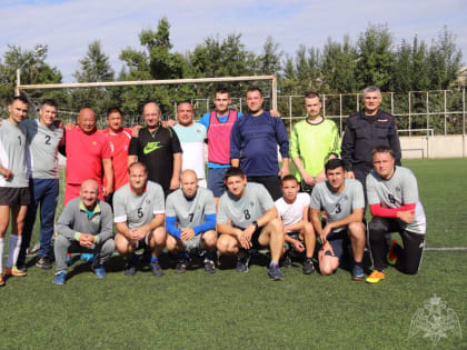Команда вневедомственной охраны ОВО по г. Чите стала первой на соревнованиях по мини-футболу.