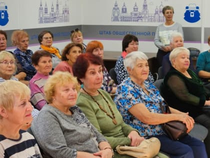 Встреча с писателем: Елена Чубенко рассказала о своем творчестве пенсионерам Забайкалья