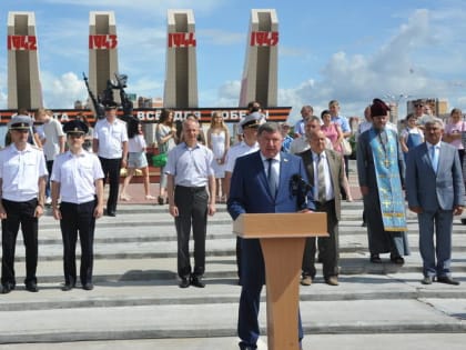 Спикер краевого парламента поздравил выпускников Суворовского училища