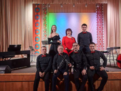 Солисты камерного ансамбля «Тет-а-тет» вернулись с гастролей и уже дали концерт в зале краевой филармонии