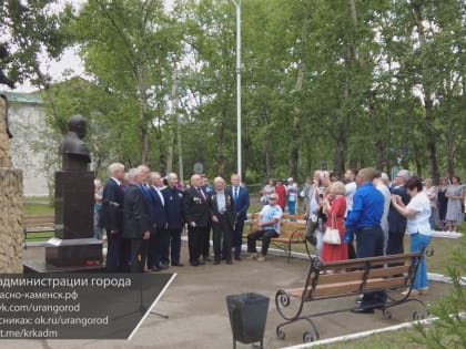 Памятник «начальнику стройки»