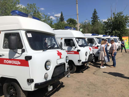 Первая партия машин скорой помощи по плану социального развития центров экономического роста поступила в Забайкалье