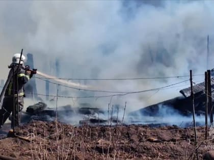 Около 30 дачных домиков сгорело во время пожара в СНТ «Разведчик недр» Читинского района