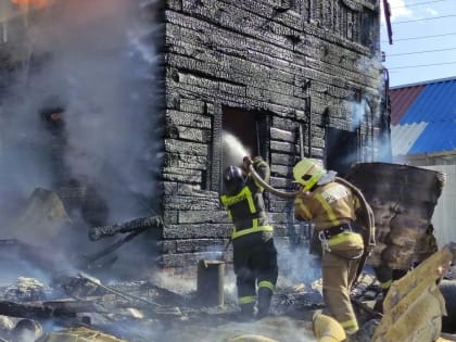 Дом сгорел в СНТ «Карповское» под Читой в ночь на Рождество