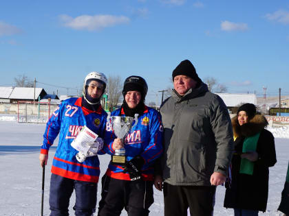 Пятый традиционный турнир по хоккею с мячом на кубок главы района состоялся в Шилке
