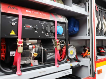 Александр Осипов вручил ключи от 11 единиц новой техники руководителям пожарно-спасательных подразделений в Забайкалье