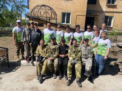 Студенты облагораживают территорию музея декабристов в Чите