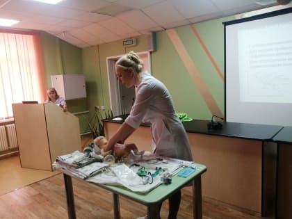 Сразу несколько мастер-классов прошли в краевом перинатальном центре в рамках научно-практической конференции
