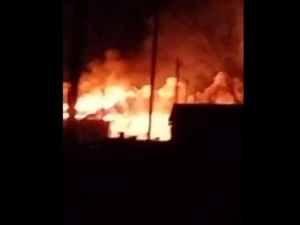 Газовые баллоны чуть не взорвались в горящем доме в селе Угдан