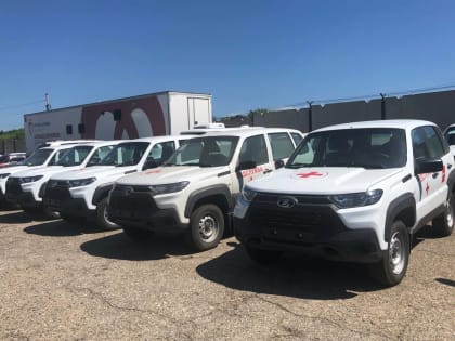Медучреждениям в районах Забайкалья передали 16 новых автомобилей