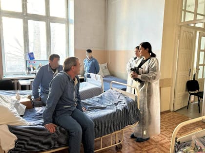 Активисты Женского движения ЕР посетили военный госпиталь в Чите