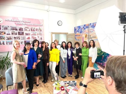 Успешные мамы в Забайкалье шьют, вяжут, рисуют и не унывают