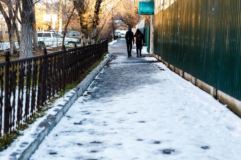 Забгидромет чита. Снег. Снежок Читинский. Мало снега. Снежный ноябрь.