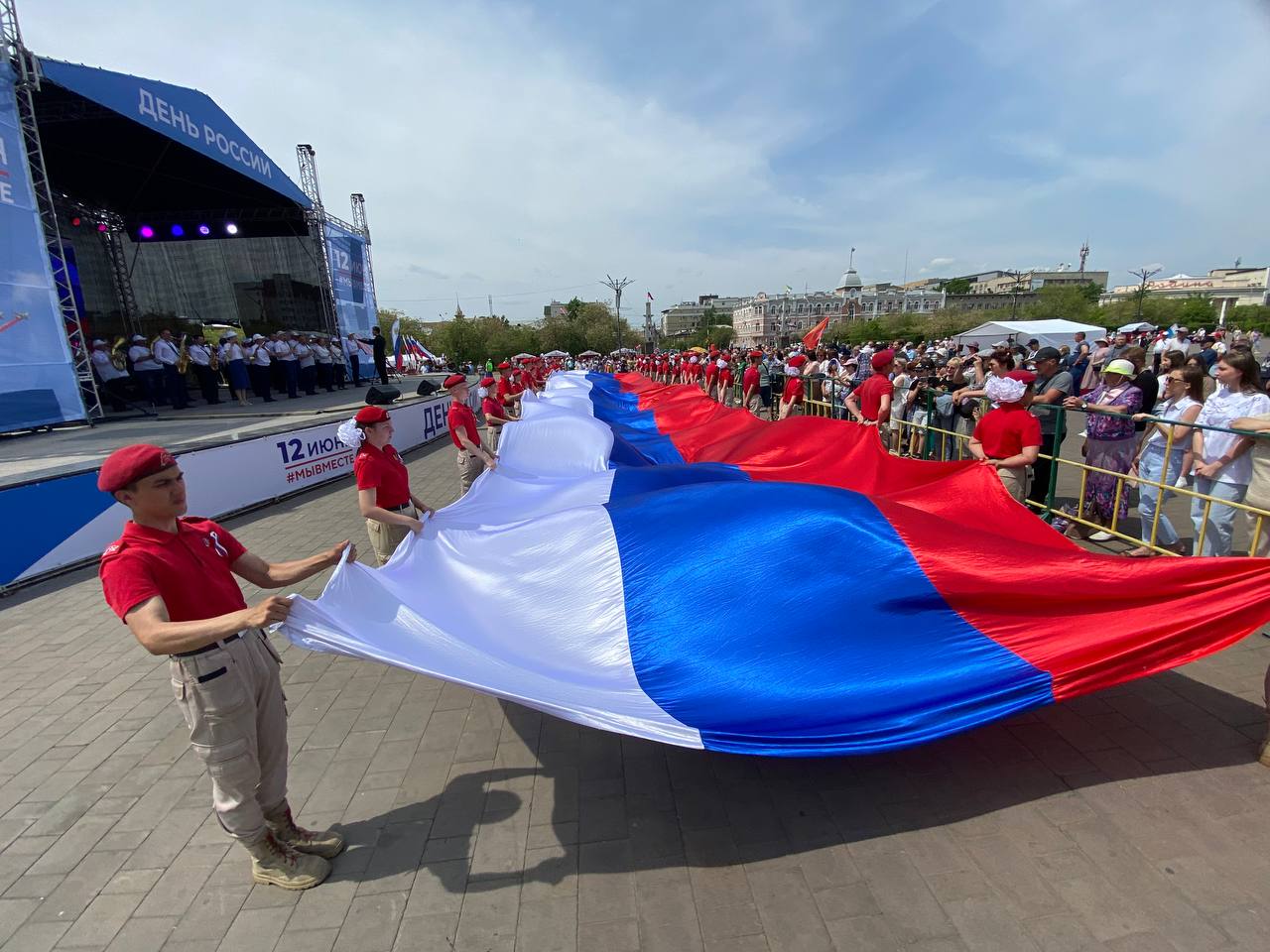 праздник на площади ленина