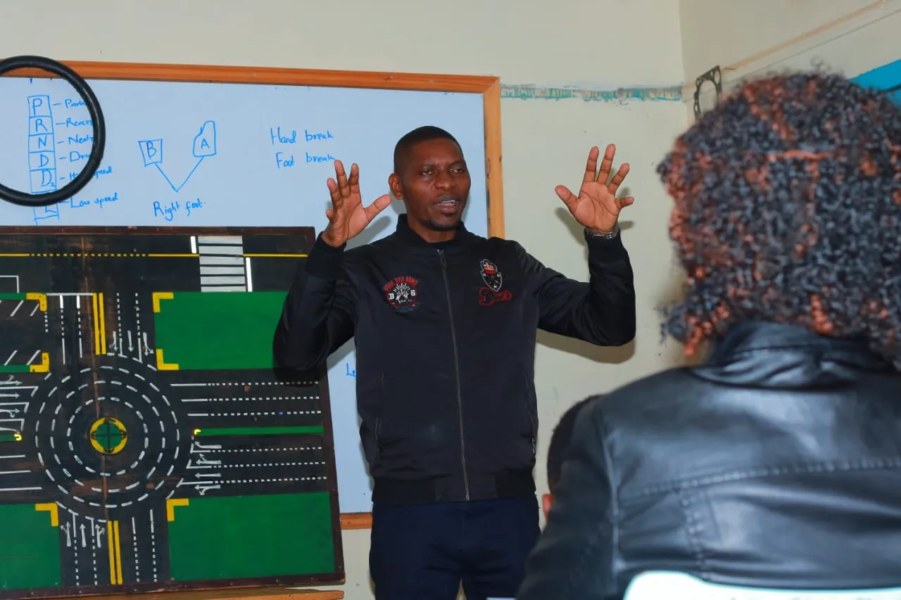 Automatic vs manual driving lessons Embu - Maria Driving School