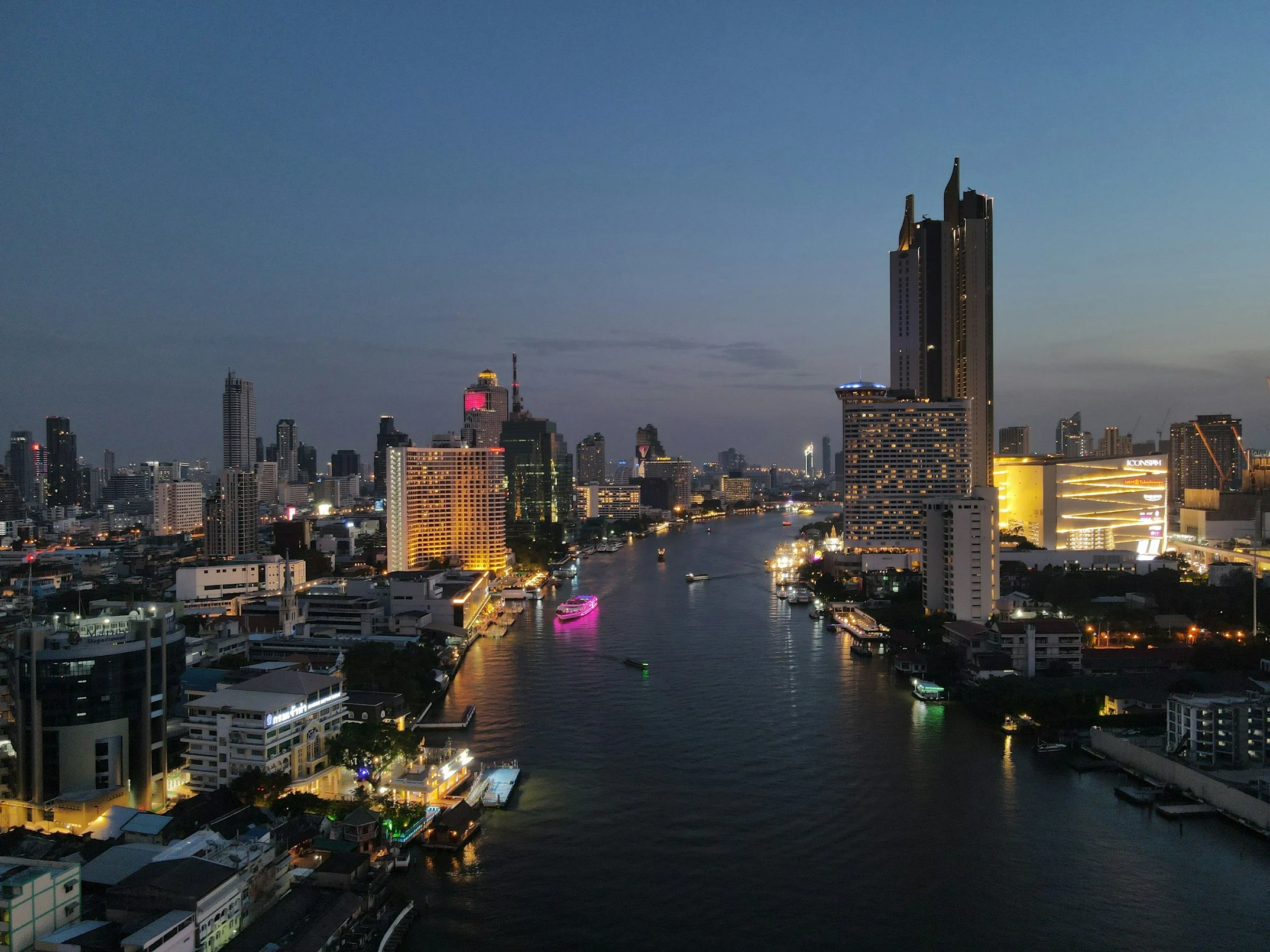 Where to Stay in Bangkok: Sukhumvit vs Silom vs Ari vs the Riverside