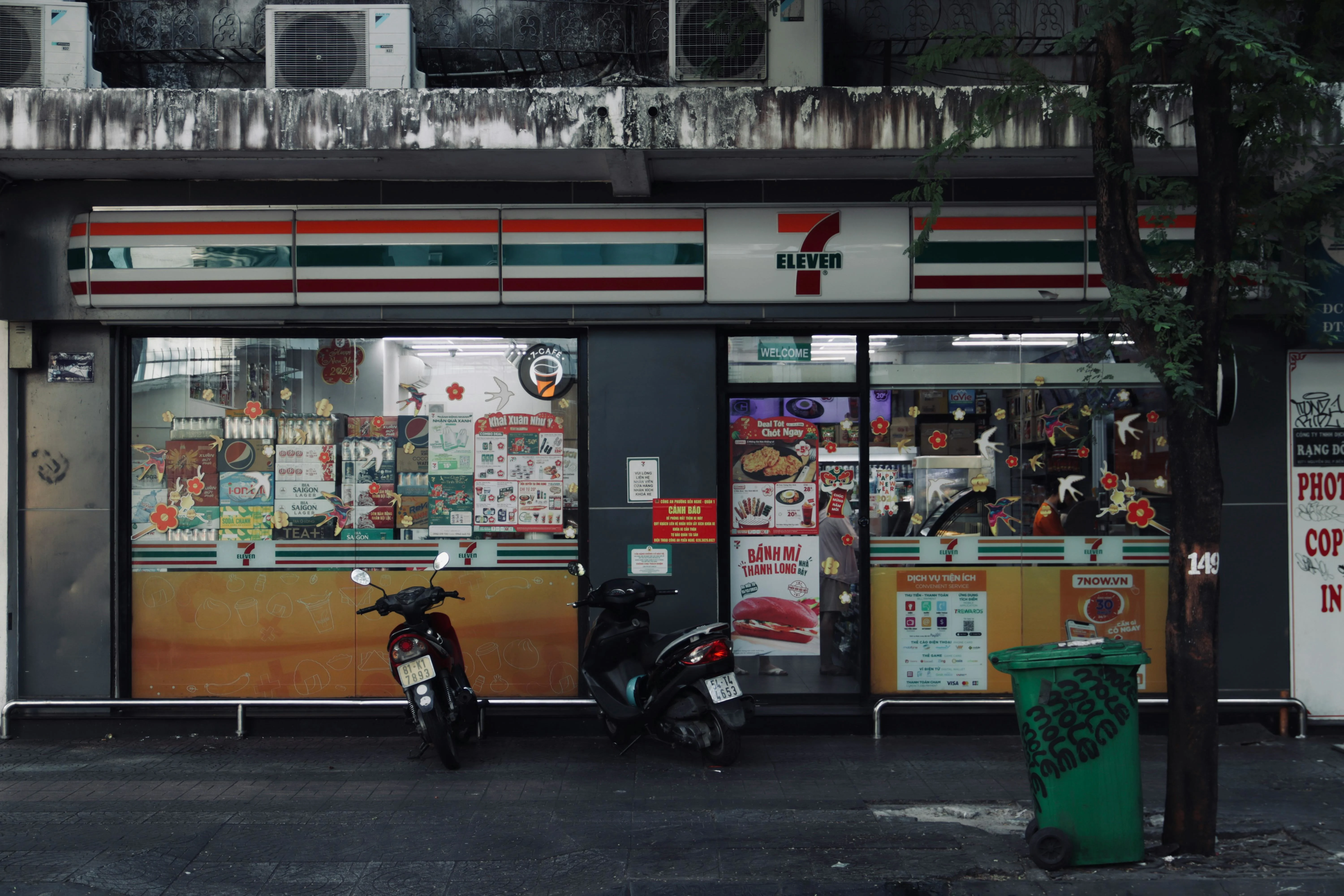 Living in Thailand on $2,000 a Month: What It Actually Looks Like