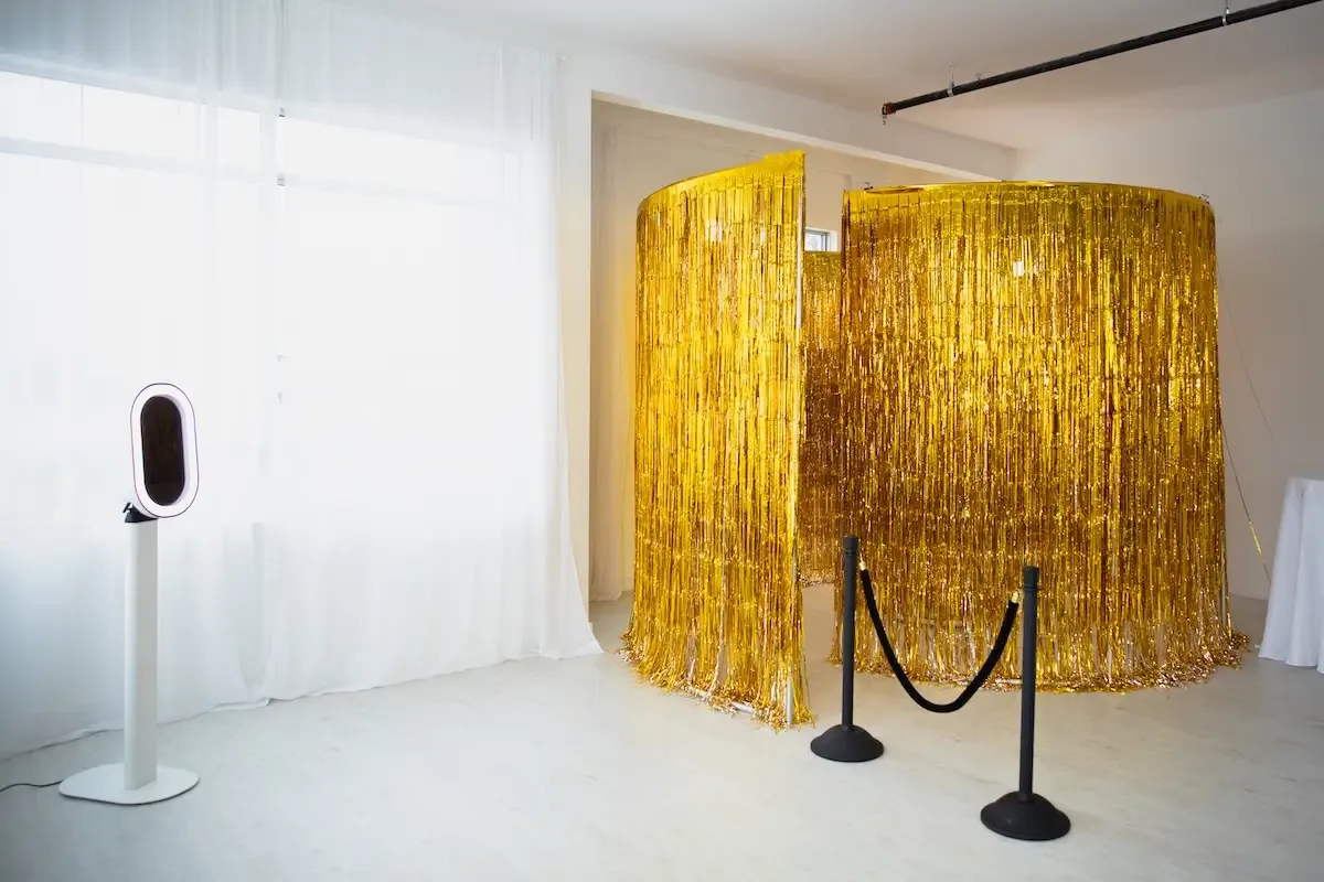 How to Succeed in the 360 Photo Booth Business in Las Vegas