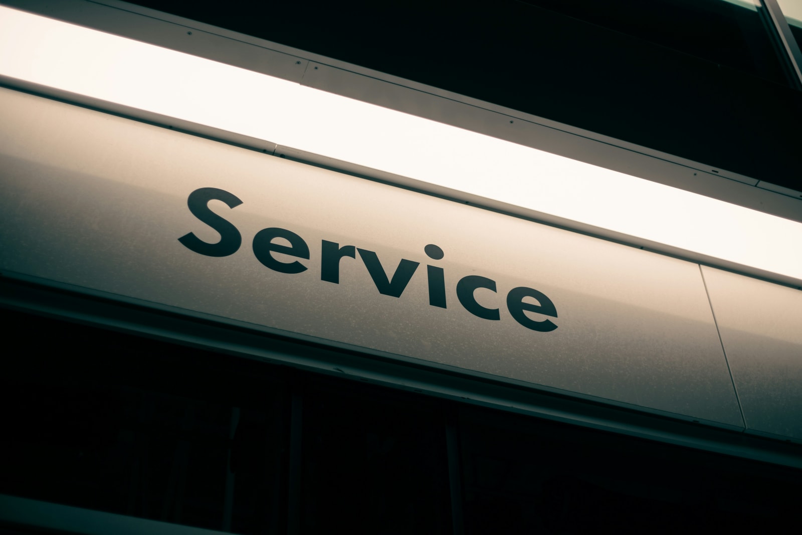 Hospitality service sign — DESIGNGAGE_HOMES