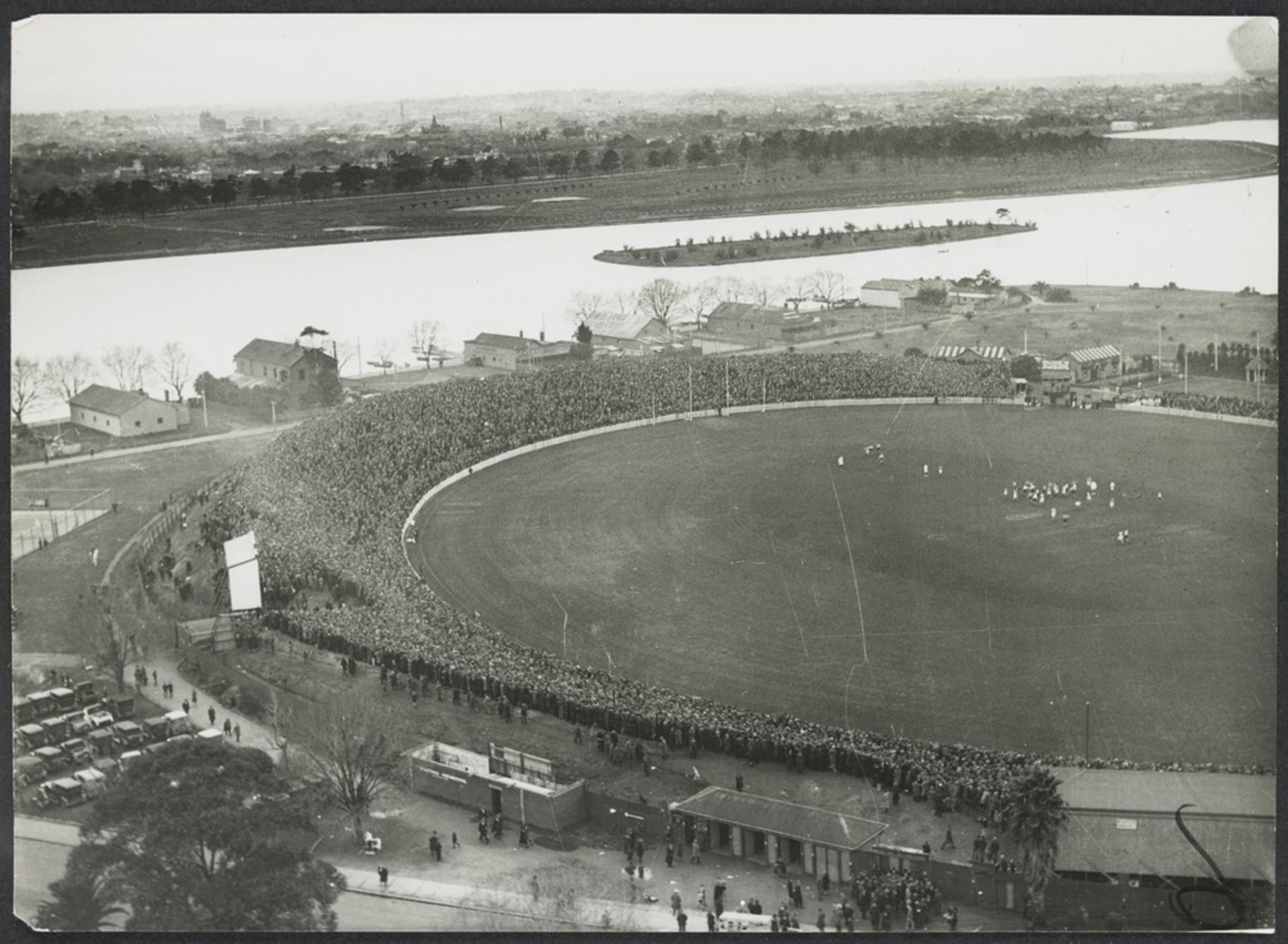 Melbourne Cricket Ground (MCG)