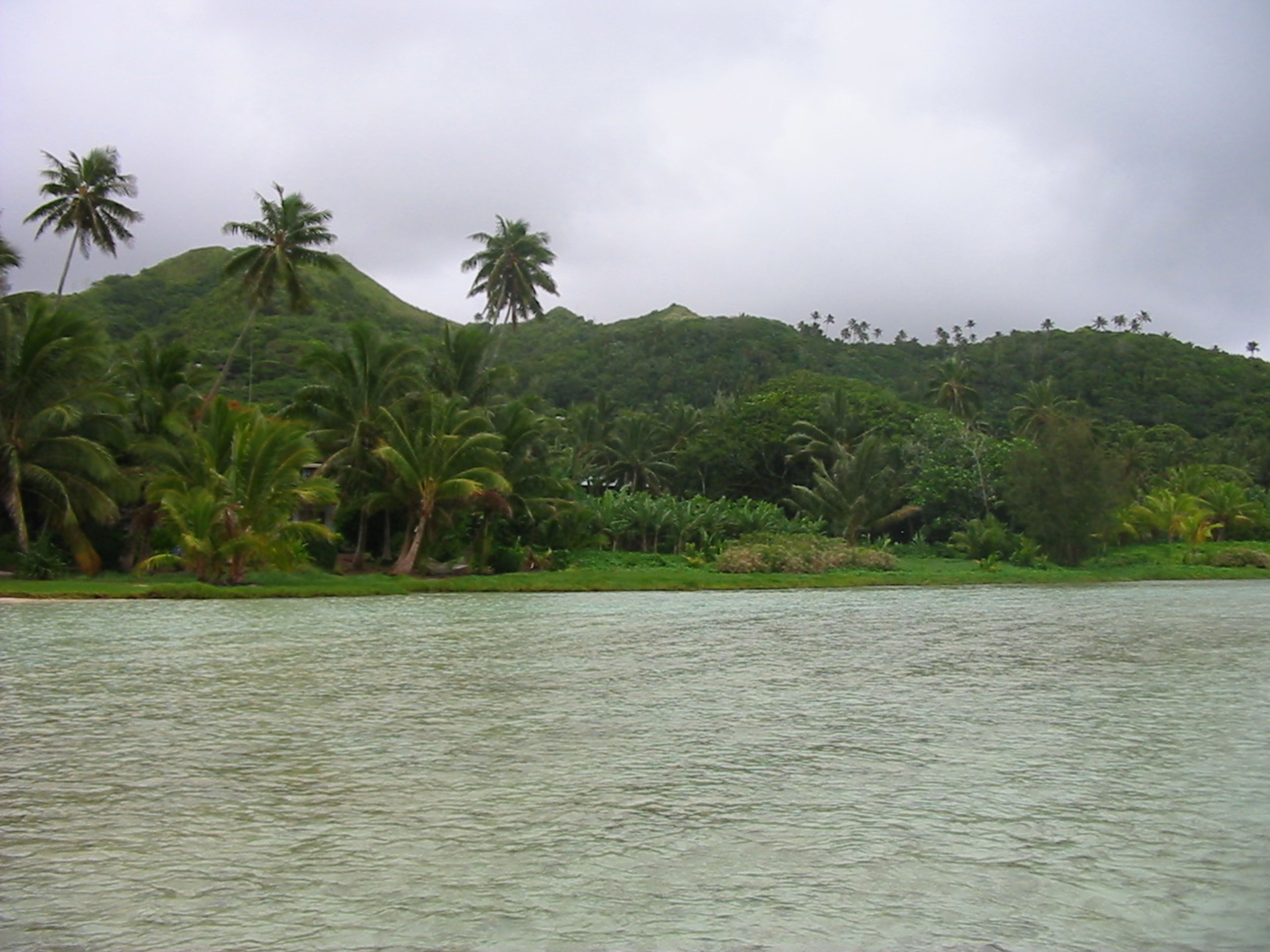 Emerald Peaks & Turquoise Hush: 3 Days Solo in Rarotonga