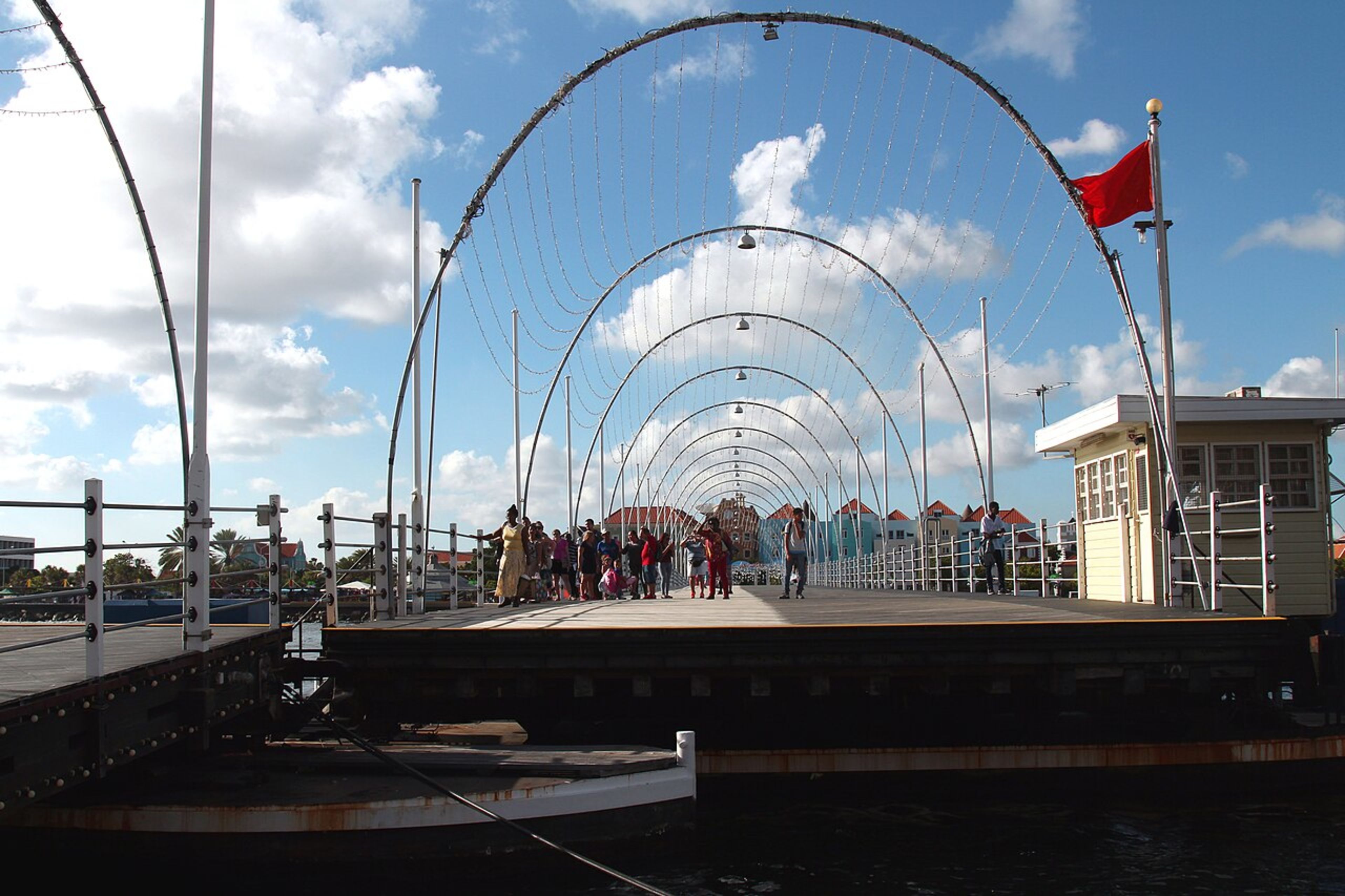 Queen Emma Pontoon Bridge