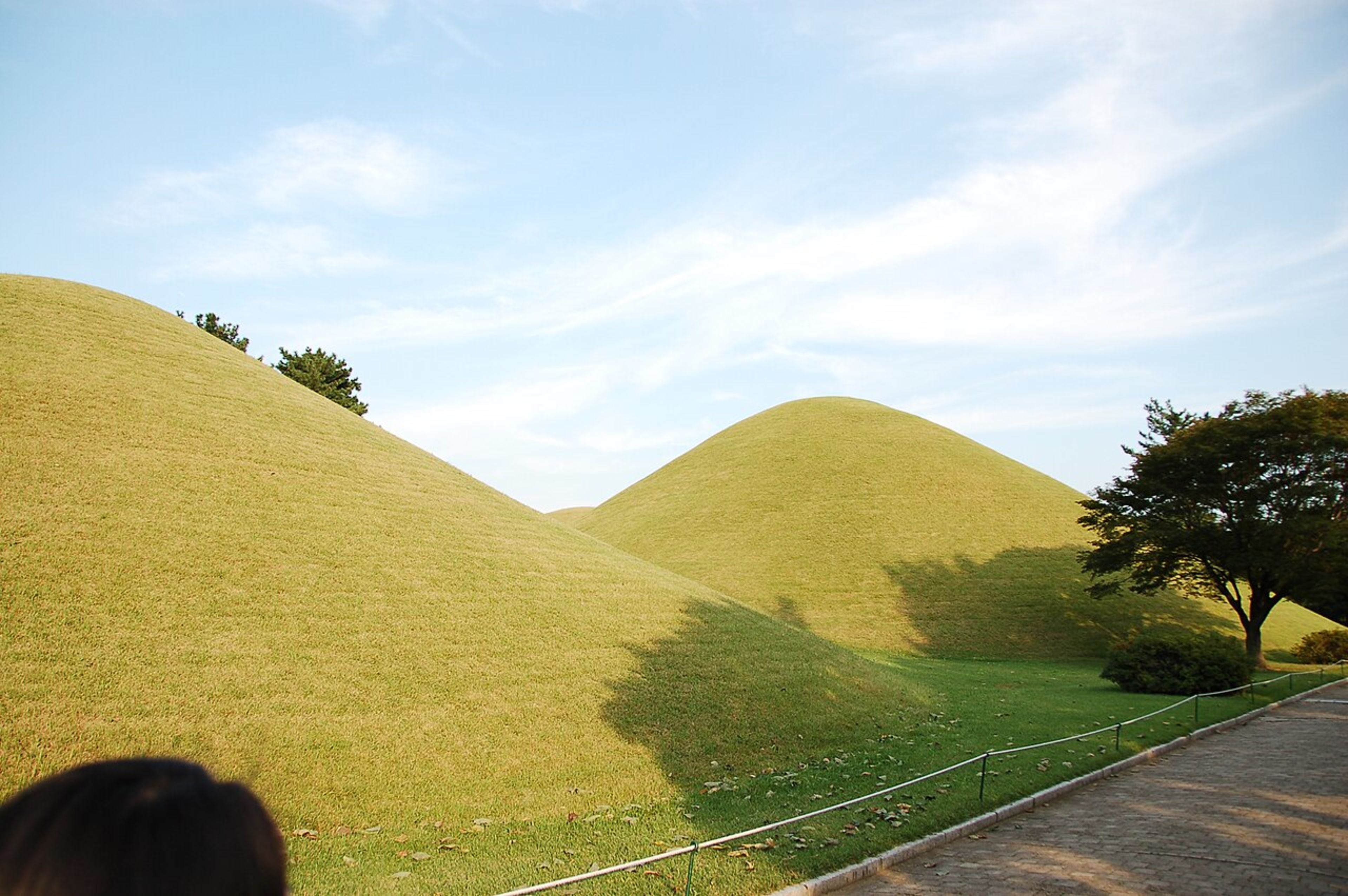 Tumuli Park (Royal Tumuli)