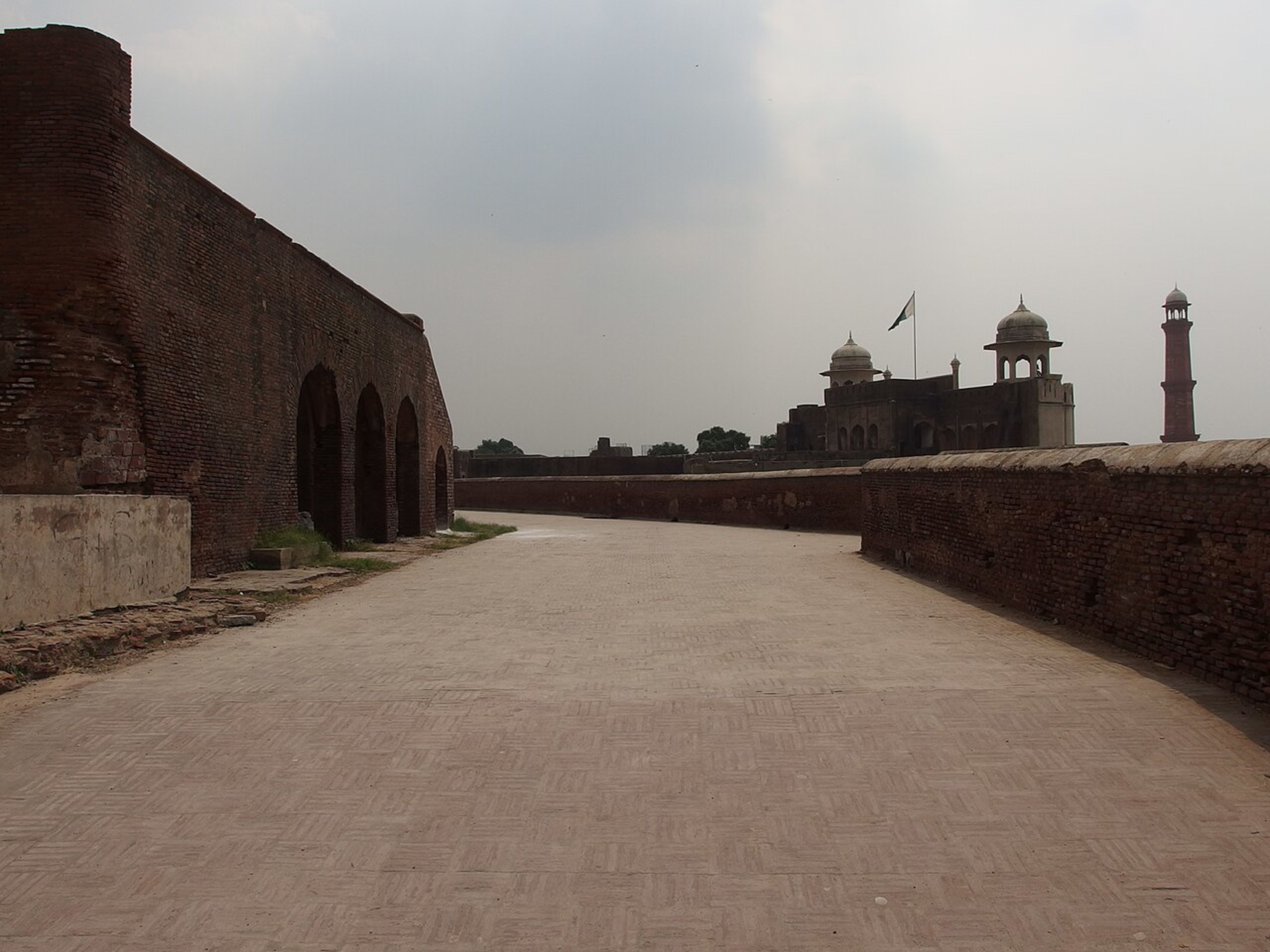 Lahore Fort (Shahi Qila – UNESCO)