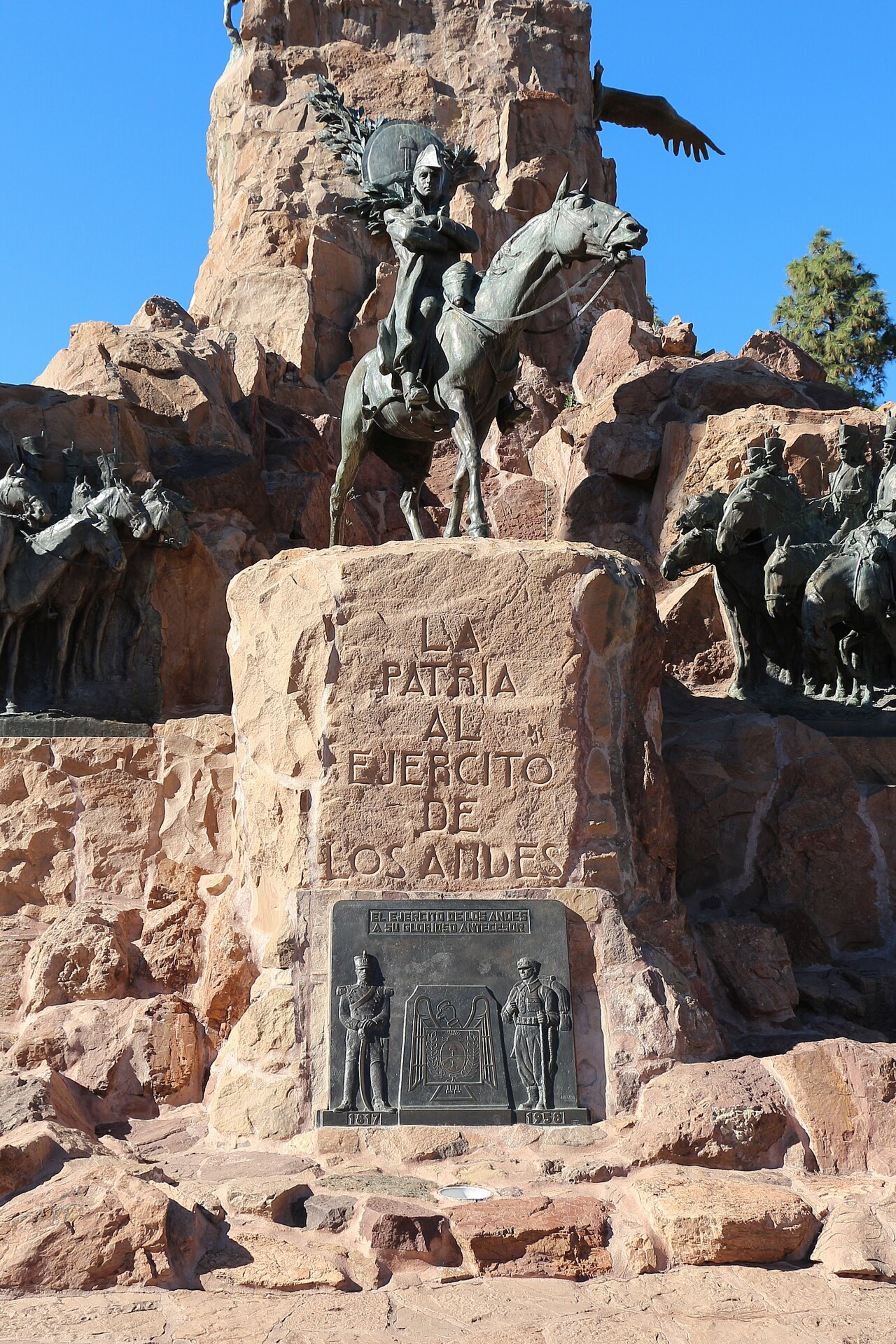Cerro de la Gloria Monument