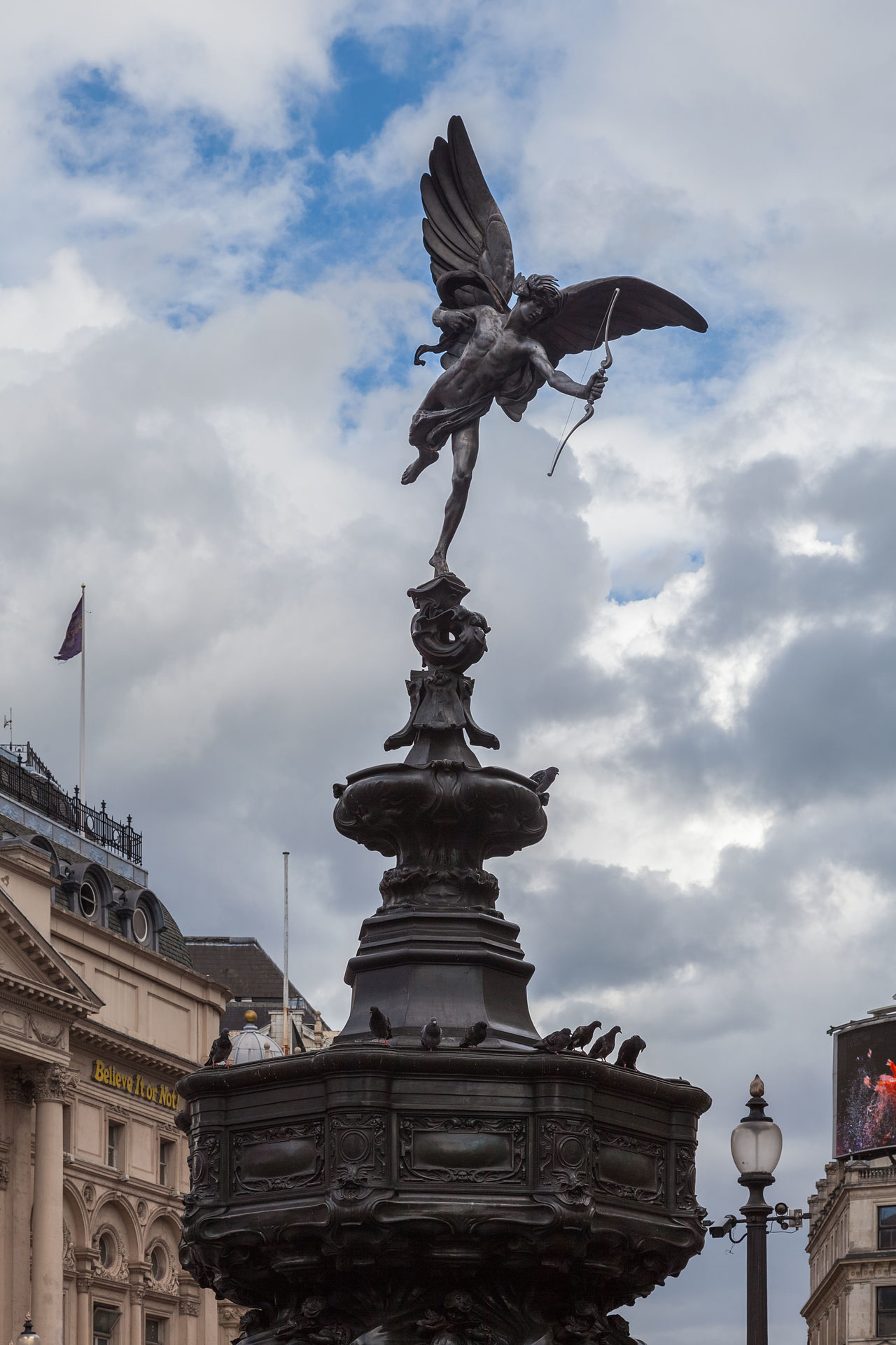 Eros Statue (Piccadilly Circus)