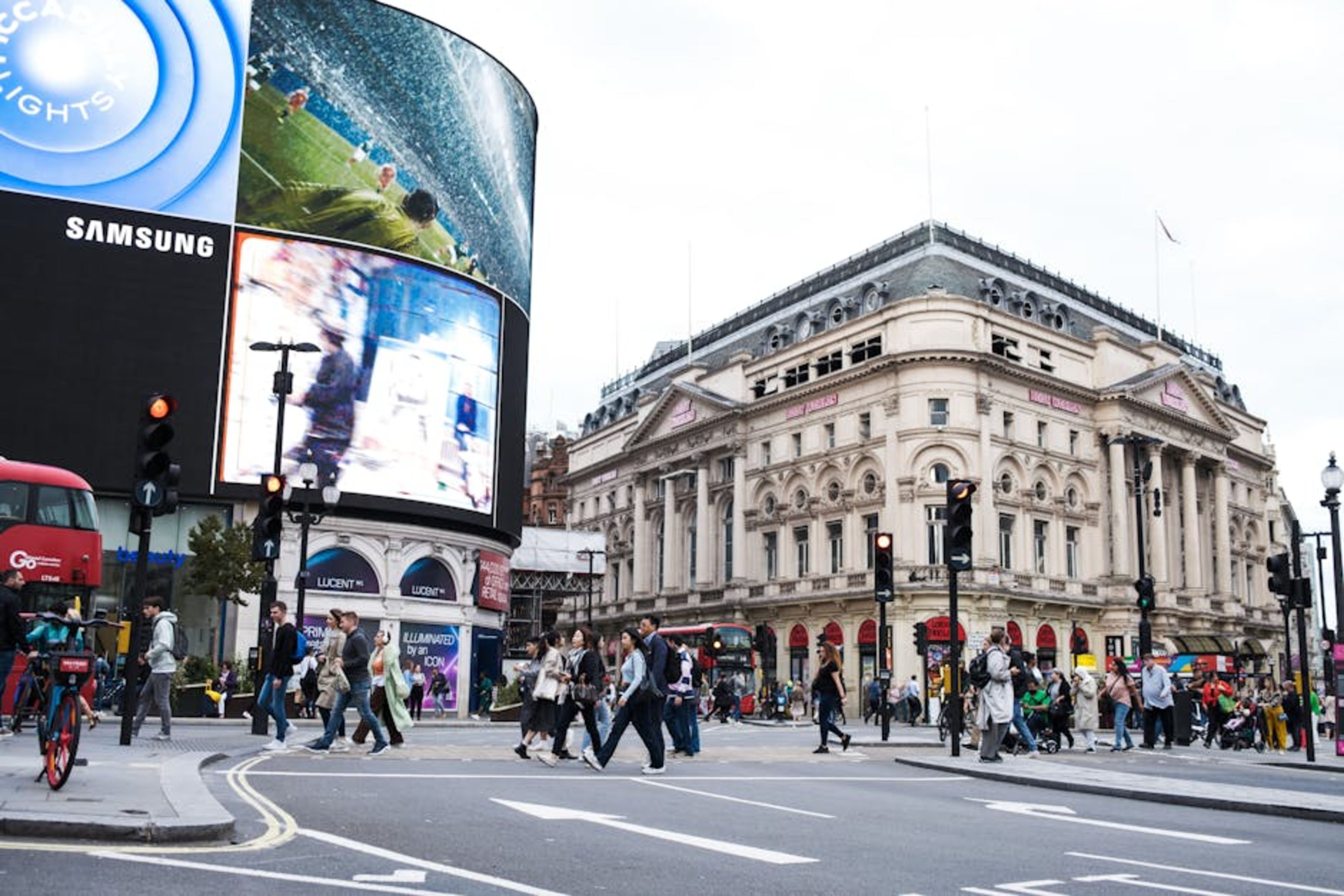 Eros Statue (Piccadilly Circus)