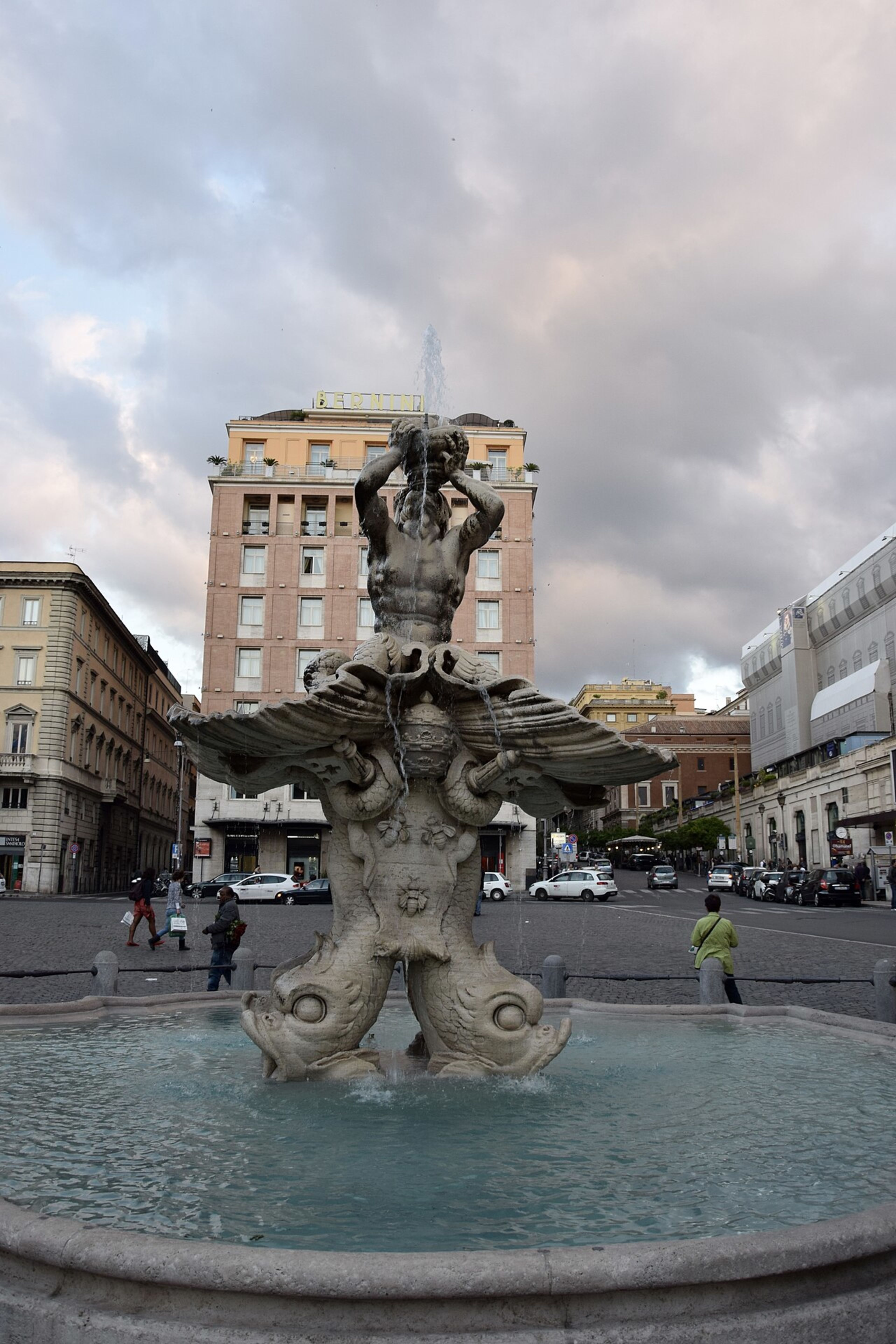 Fontana del Tritone