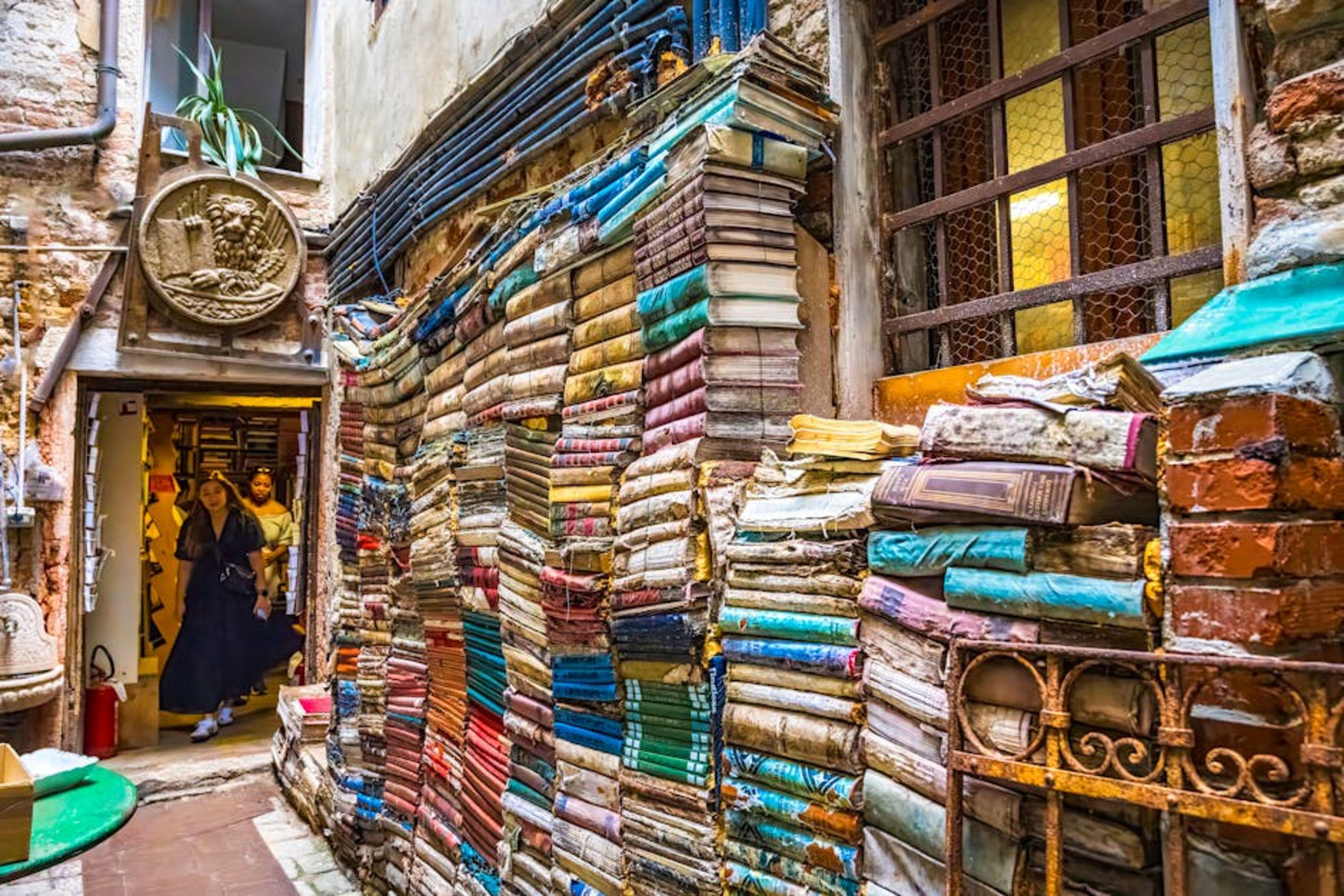 Libreria Acqua Alta (Bookshop)