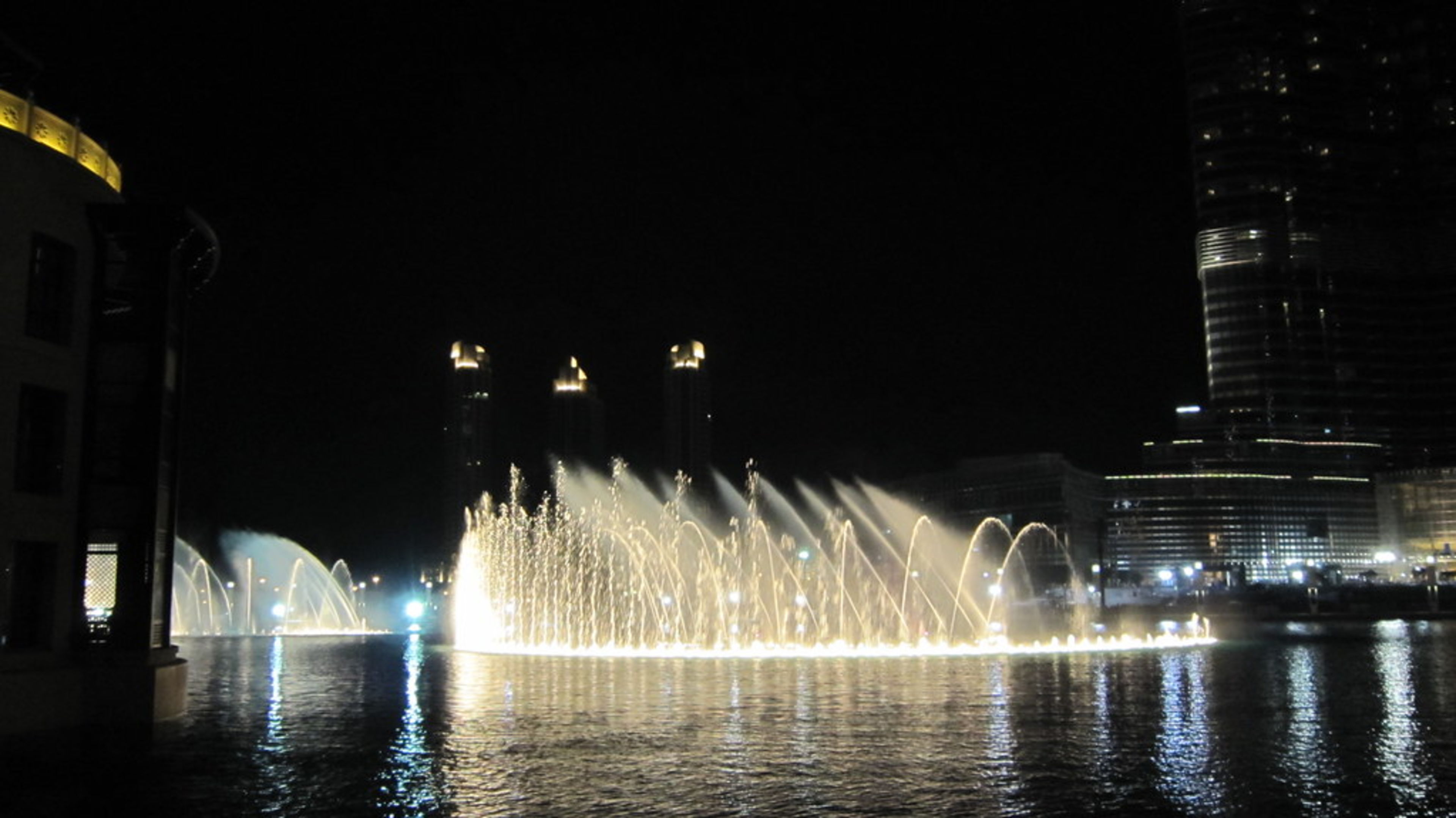 Dubai Fountain Show