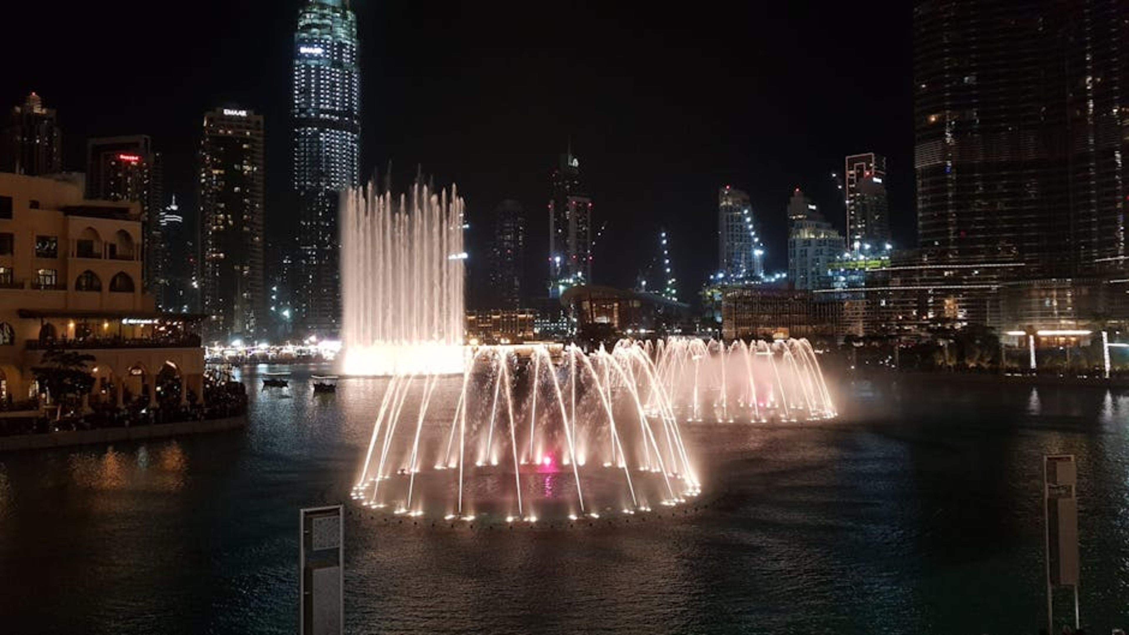 Dubai Fountain Show