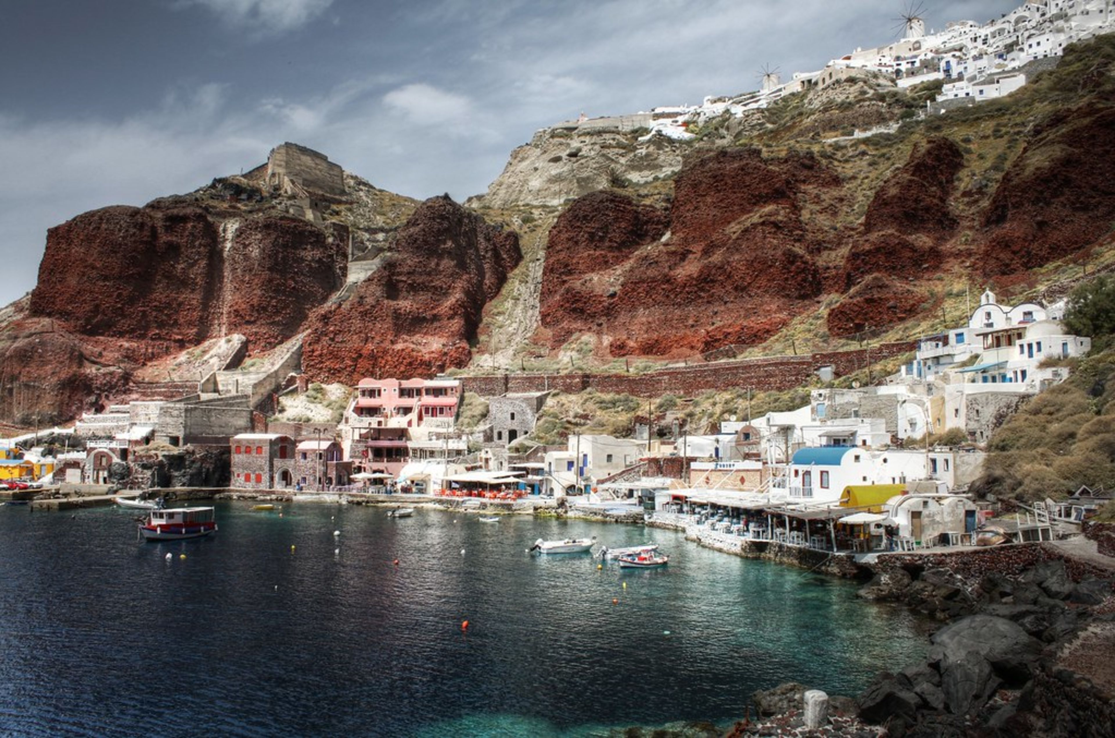 Amoudi Bay