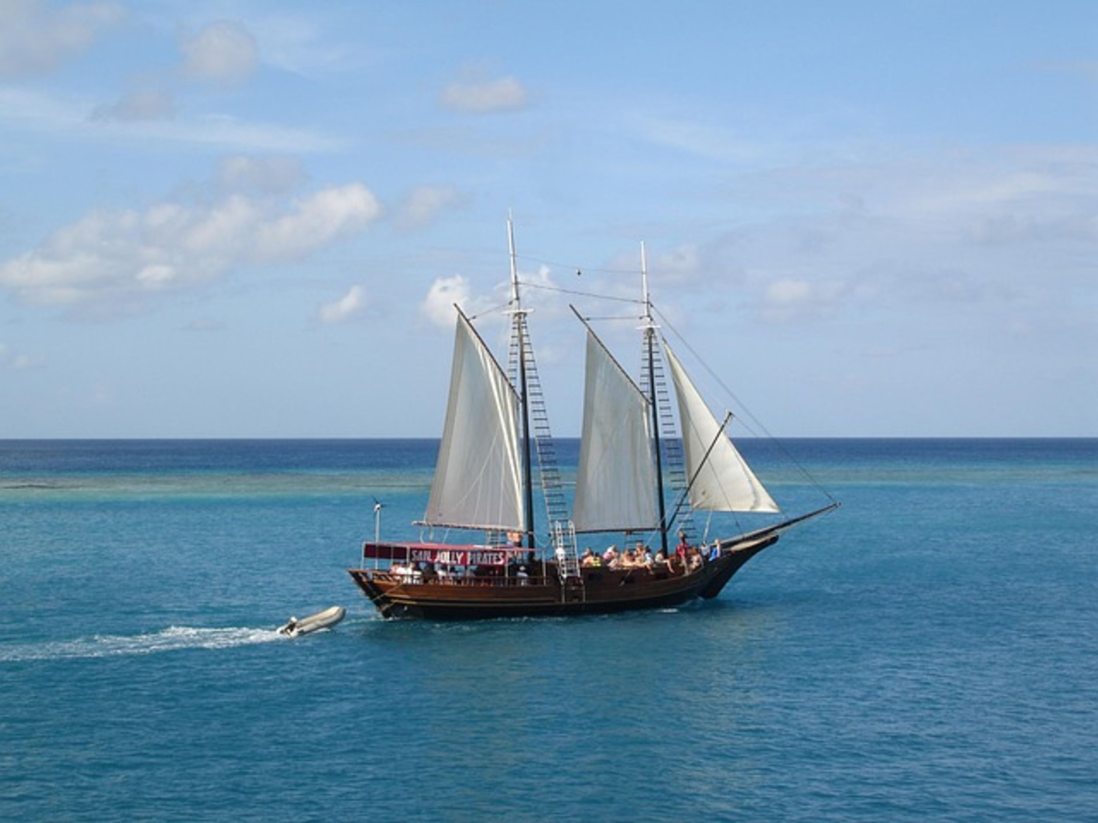 La Isla Shopping Village