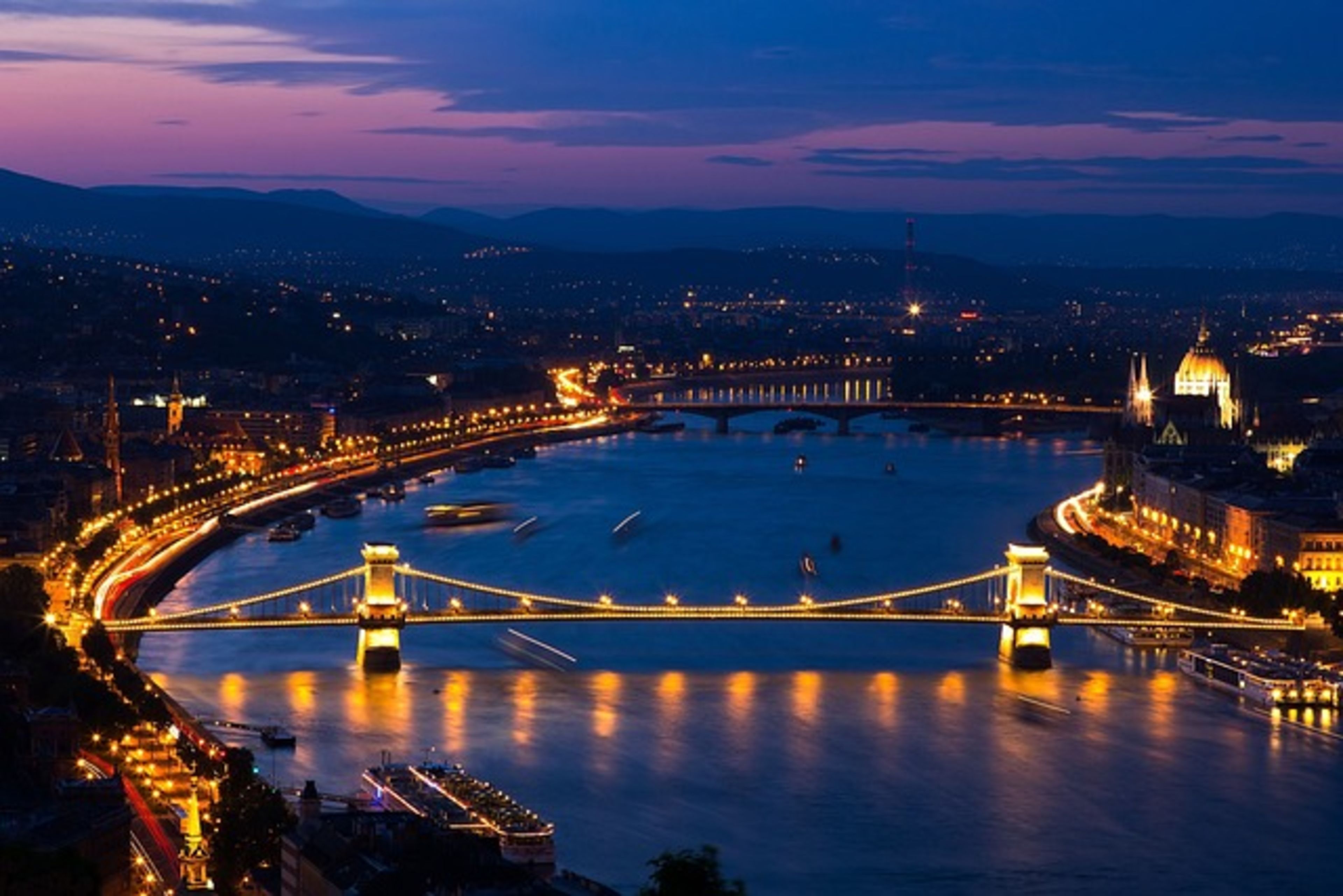 Chain Bridge