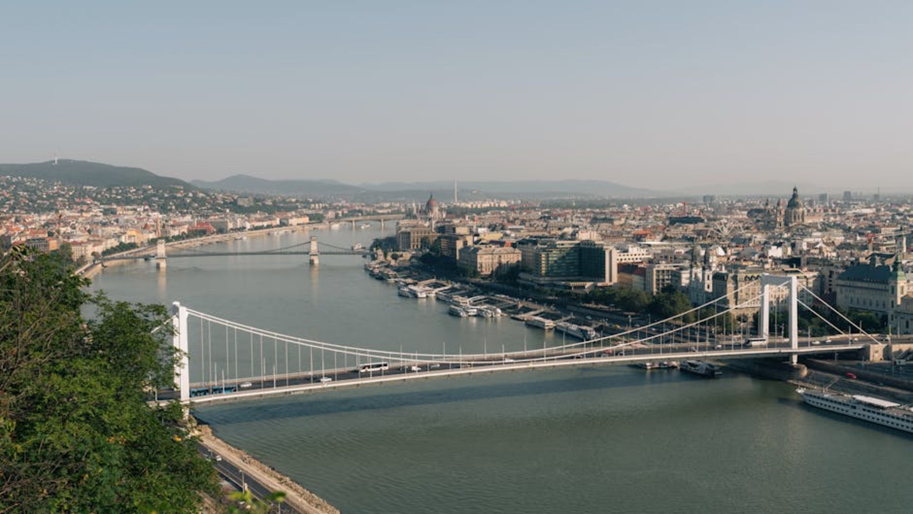 Elizabeth Bridge