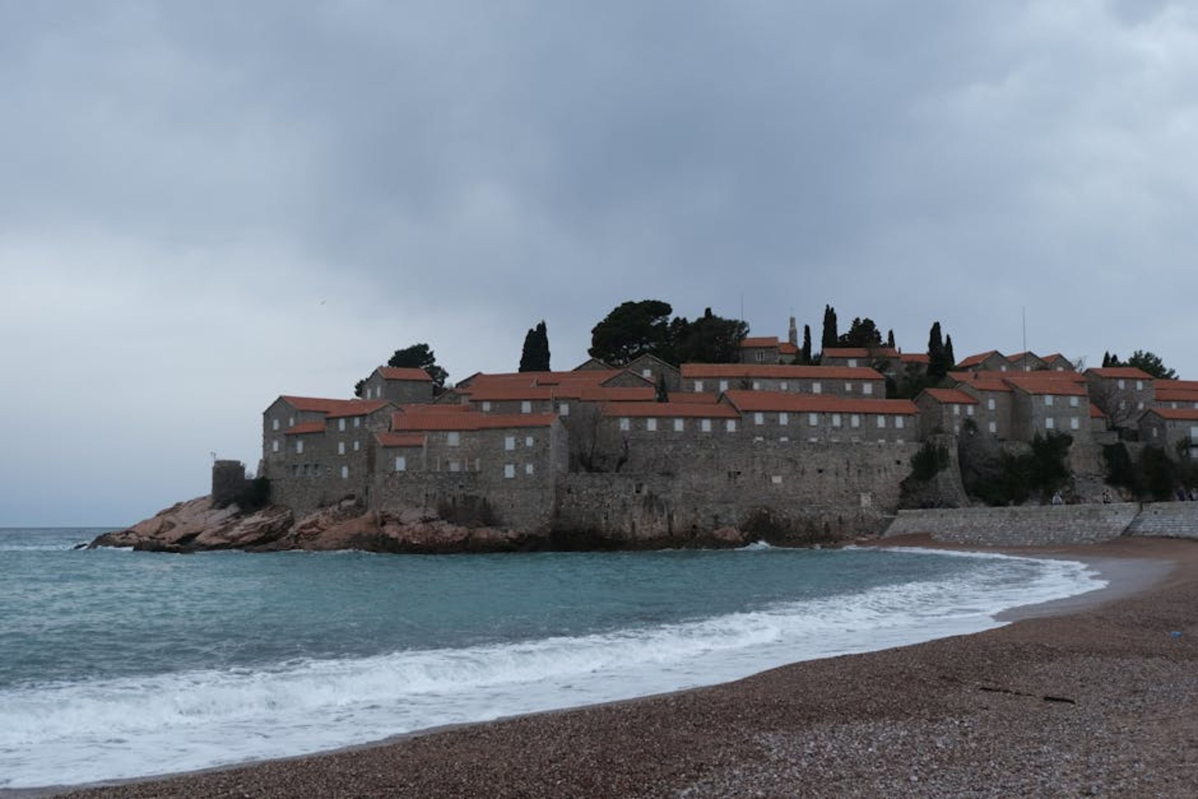 Sveti Jakov Beach