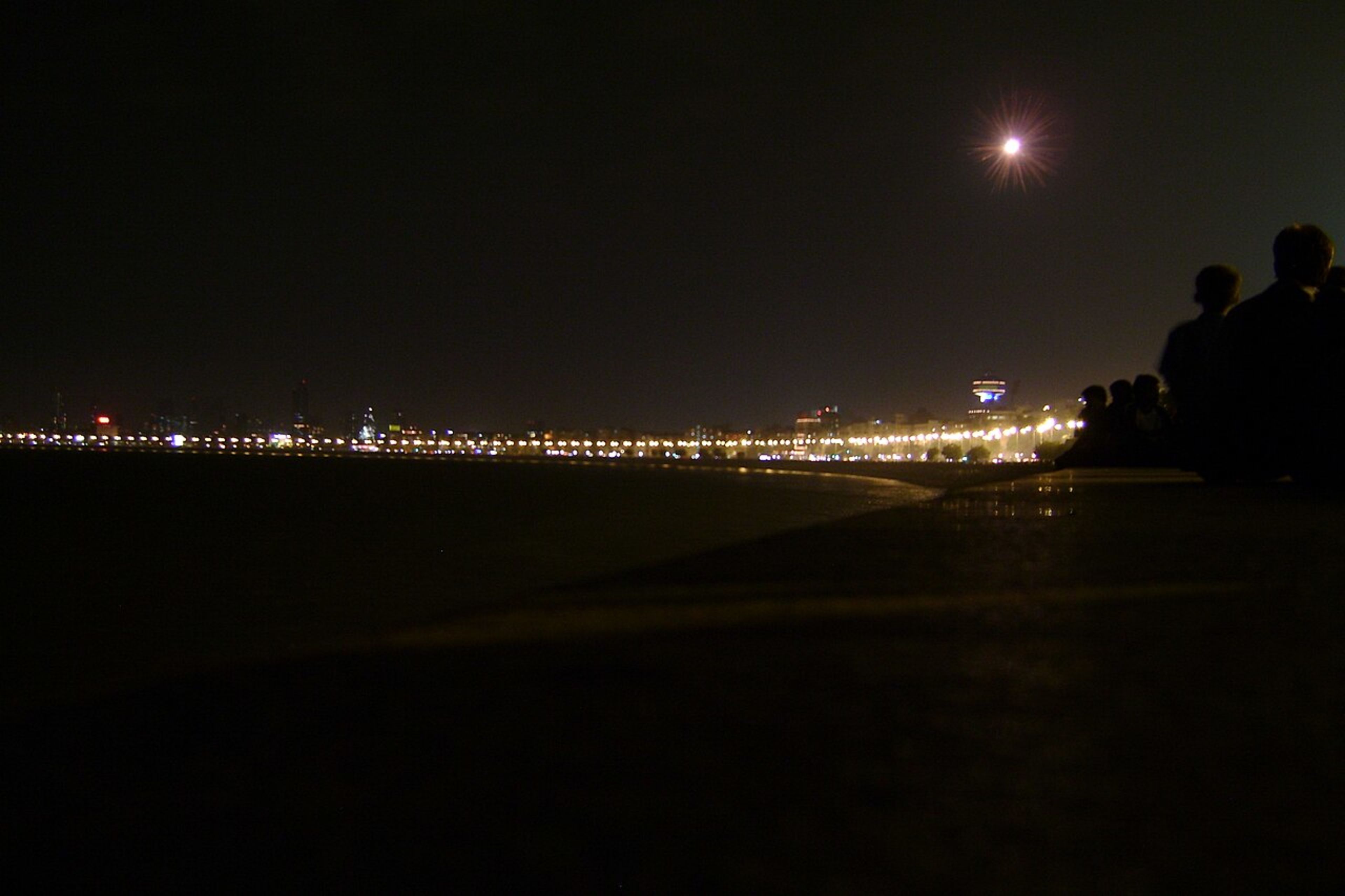Marine Drive (Queen's Necklace)