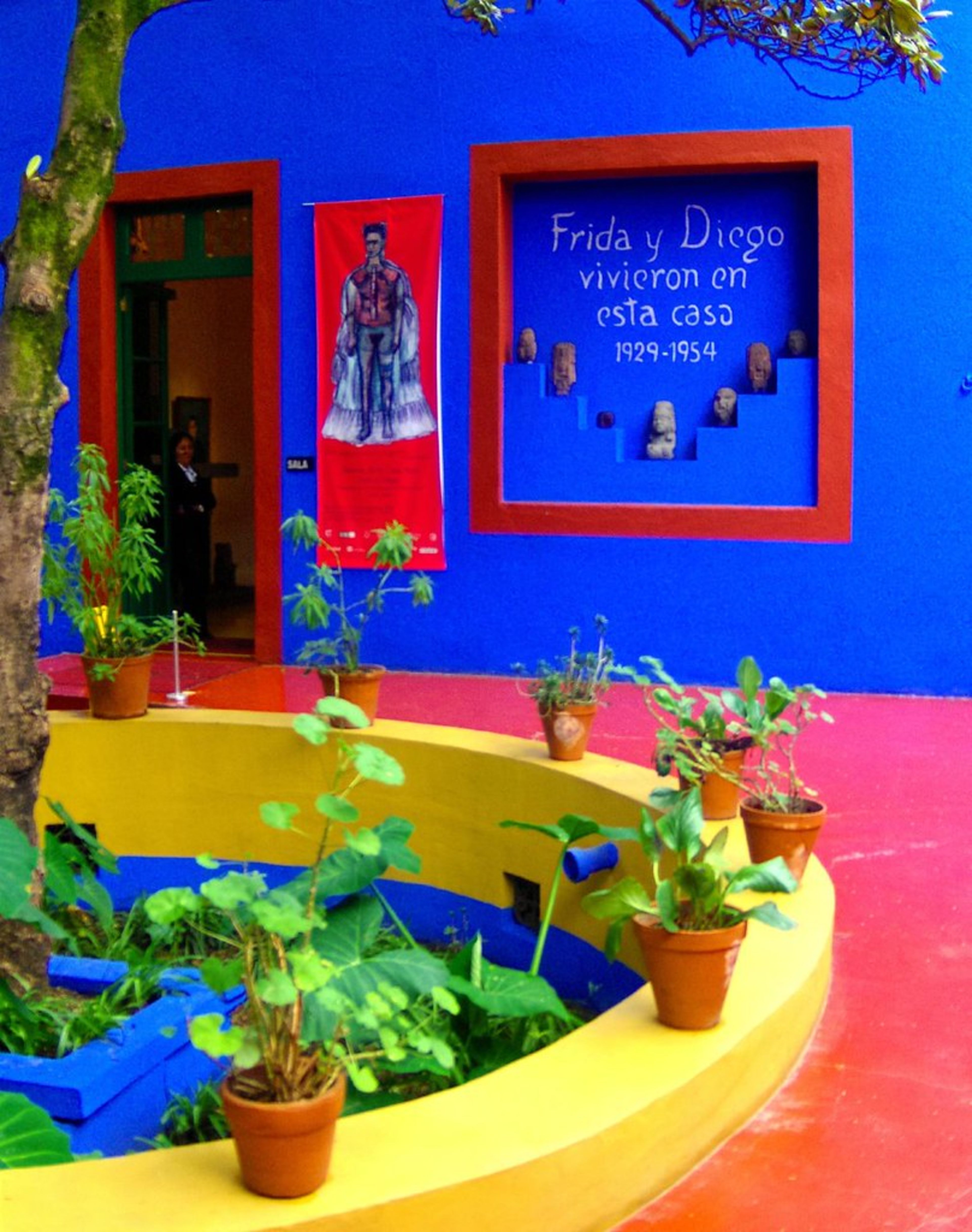 Museo Frida Kahlo (Blue House)