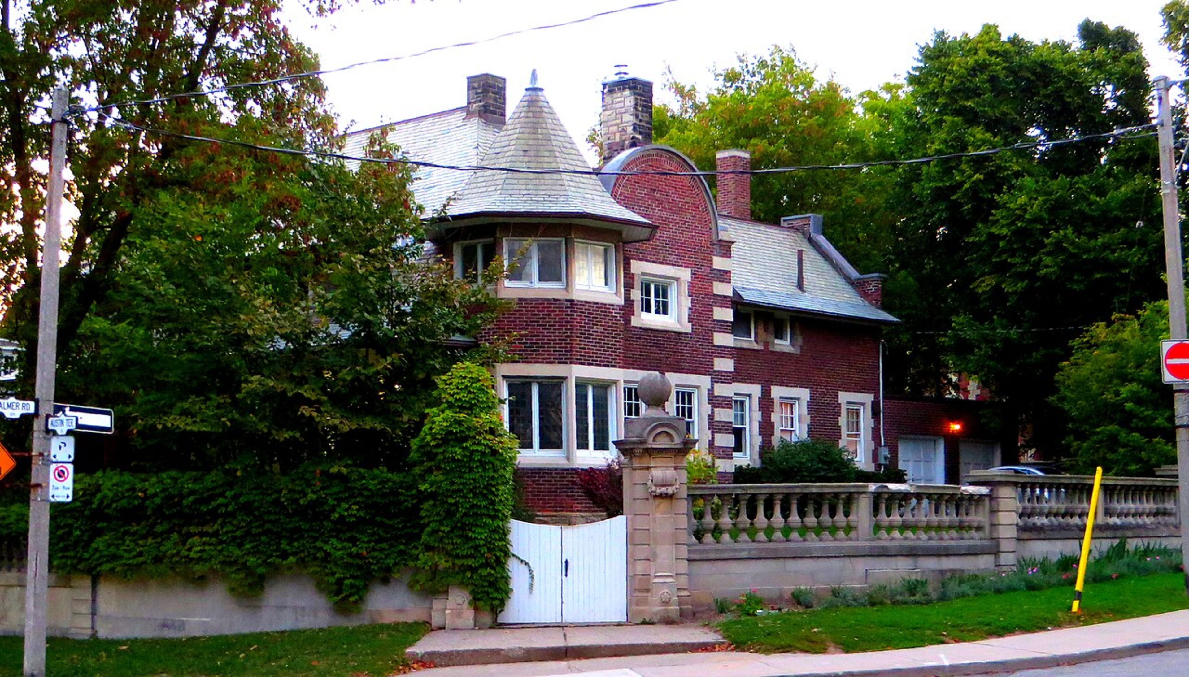 Casa Loma